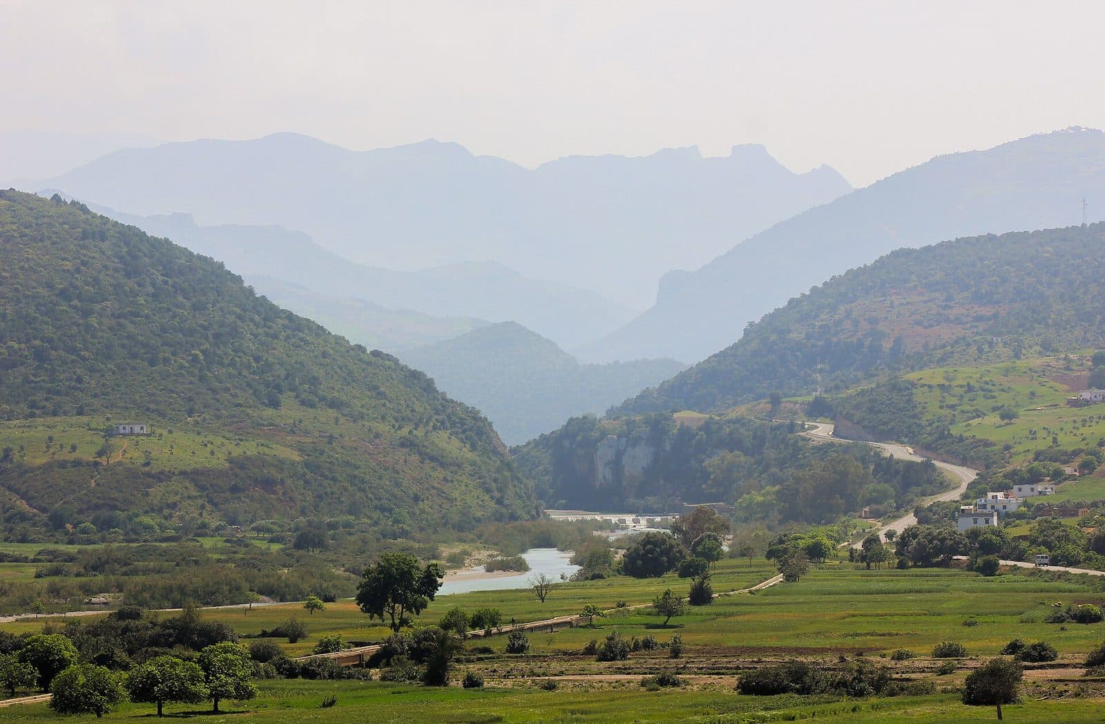 La vallée entre Oued Laou et Chefchaouen, sous les montagnes du Rif
